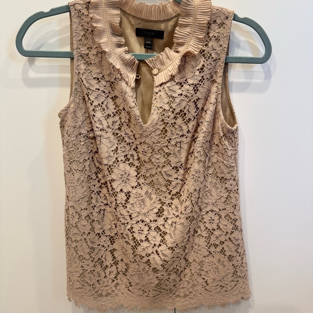 JCrew Petite XS beige blouse, lace, lined, ruffled collar. NWOT